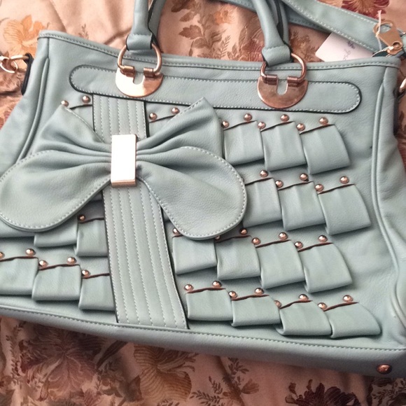 Segolene Paris - Picture 2 of 6